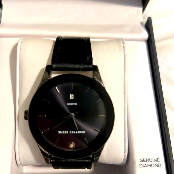 Geoffrey Beene men’s genuine diamond watch  gently used no returns - Picture 1 of 2